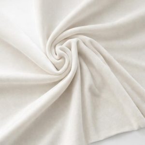 Off-White Plush Velvet – Pre-Cut 4 Metre Piece